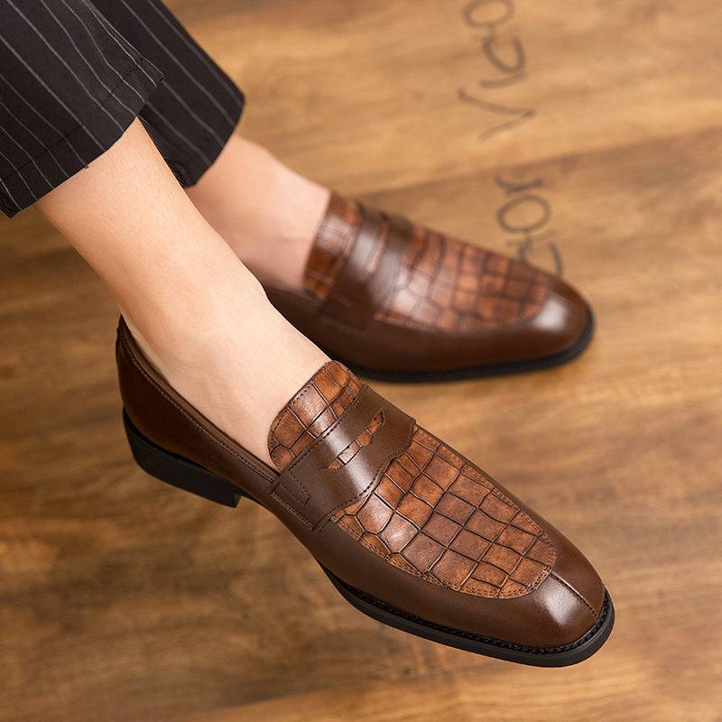 Brown men's pointed leather shoes with tan crocodile-textured upper, ideal for stylish and comfortable everyday wear.