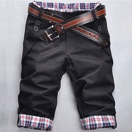 Black straight-type men's cotton shorts featuring plaid cuffs and belt, ideal for summer comfort and casual everyday wear.